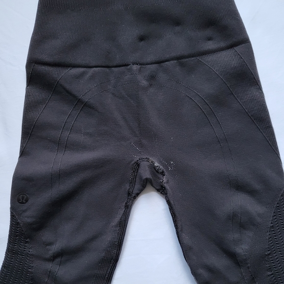 Lululemon Flow & Go Crop - Picture 11 of 15